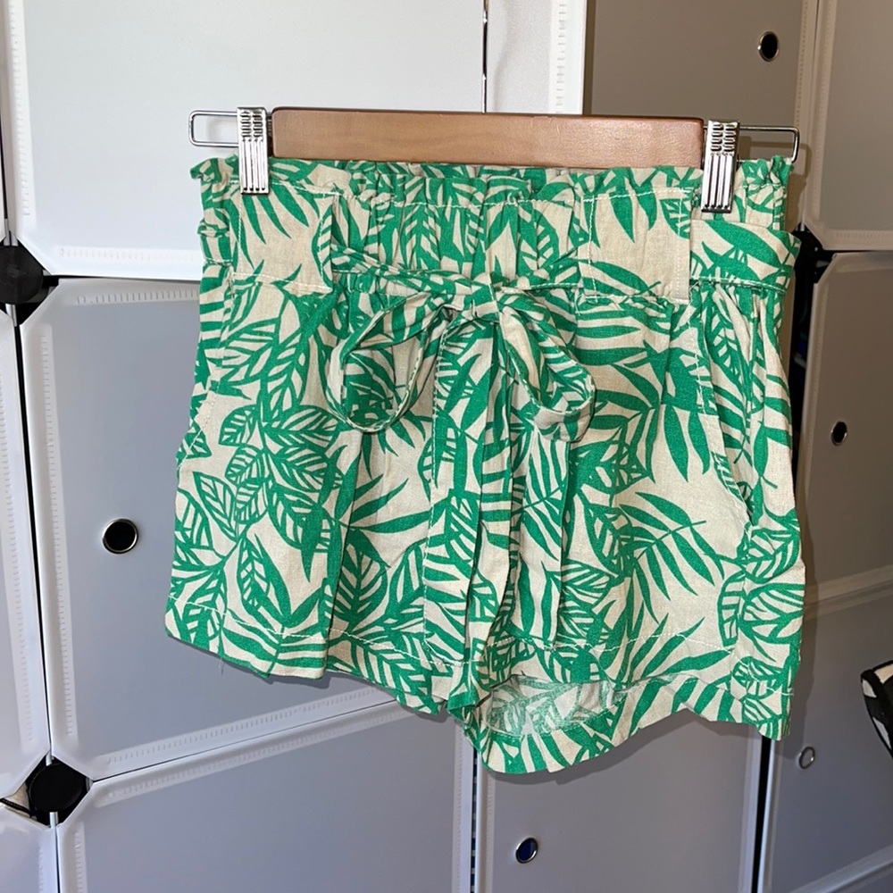 Paper bag Waist Linen Blend Shorts